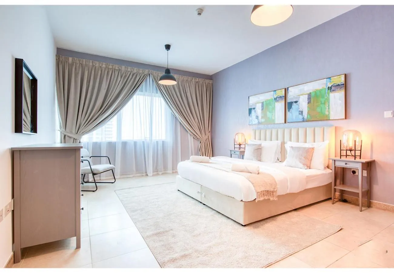 Luxury 1 Bedroom At Mag218 Dubai Marina By Pk Holidays
